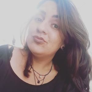 Meet your Posher, Estephany